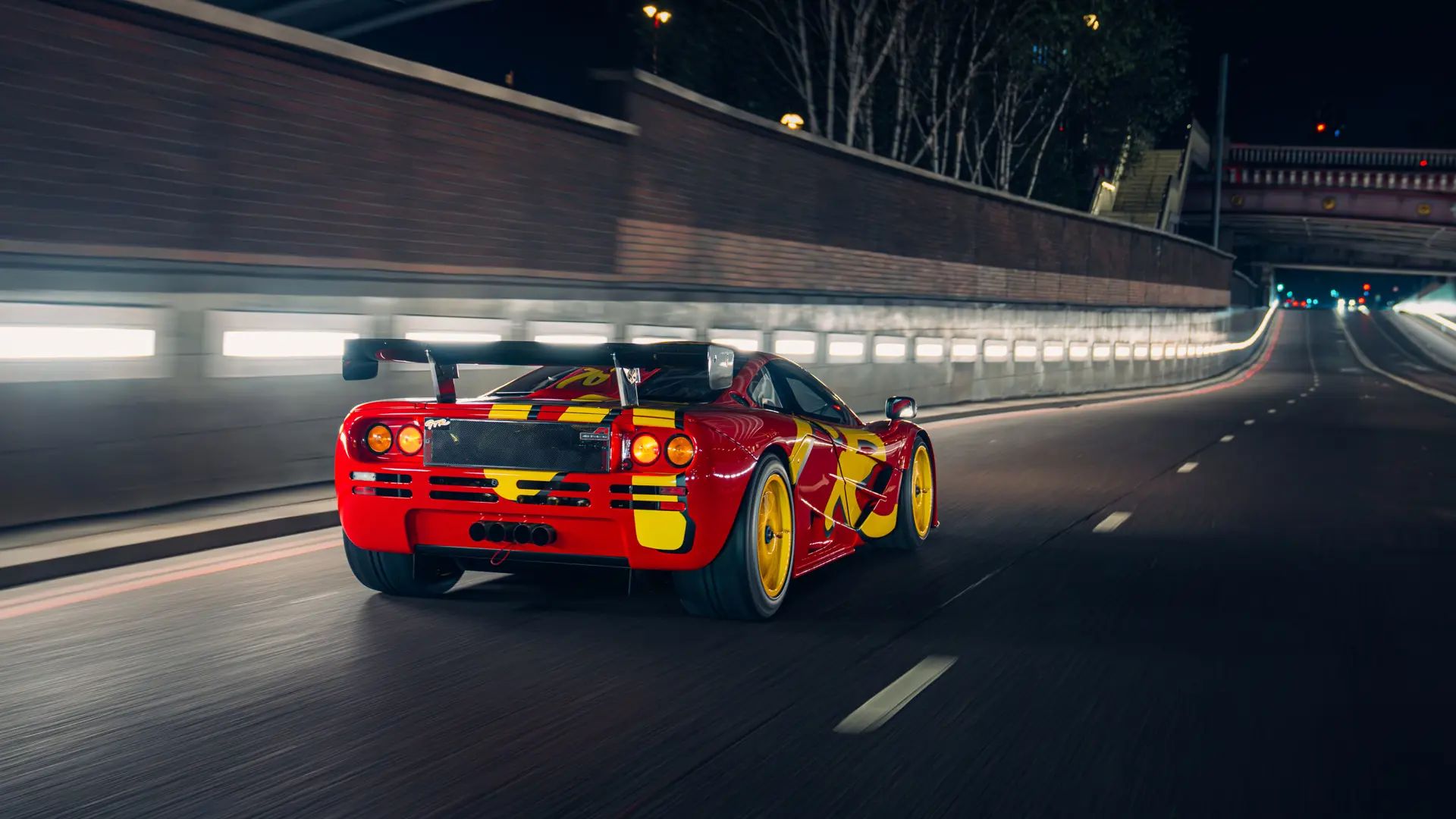 Η σπάνια McLaren F1 GTR του 1996, που ανήκει στον Νικ Μέισον των Pink Floyd © rmsothebys