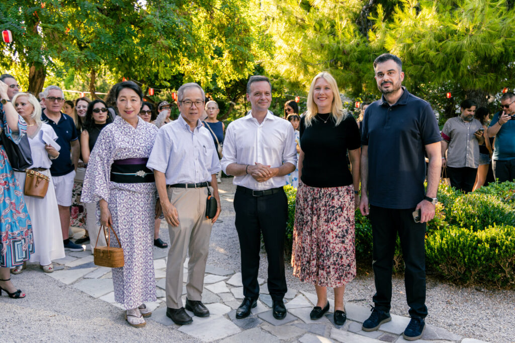 ITO Misako, ITO Koichi, πρέσβης της Ιαπωνίας στην Ελλάδα, Χάρης Δούκας, δήμαρχος Αθηναίων, Janine Neuhaus, general manager της JTI για Ελλάδα, Κύπρο, Μάλτα και Ισραήλ, Σίμος Σιδηρόπουλος, Corporate Affairs & Communications director της JTI Hellas