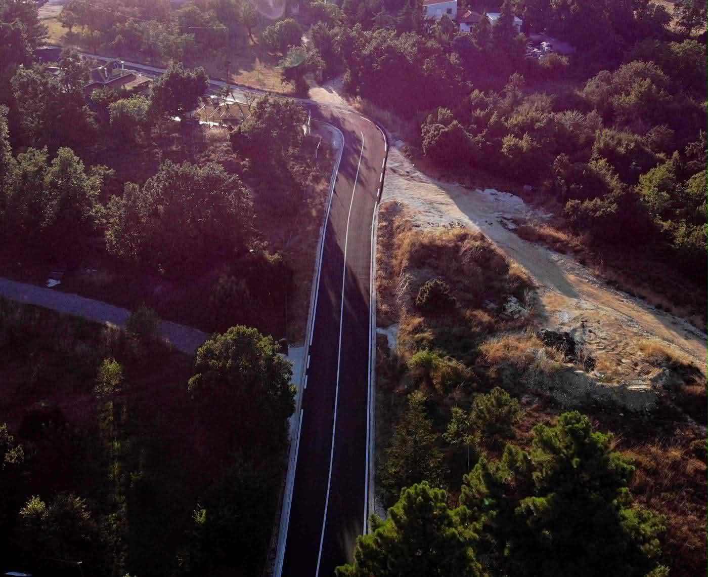 Μέρος του δυτικού τμήματος της Αρναίας με την Εθνική Οδό Θεσσαλονίκης – Ουρανούπολης, στην περιοχή «Άγιος Χριστόφορος»© ΑΠΕ/ΜΠΕ