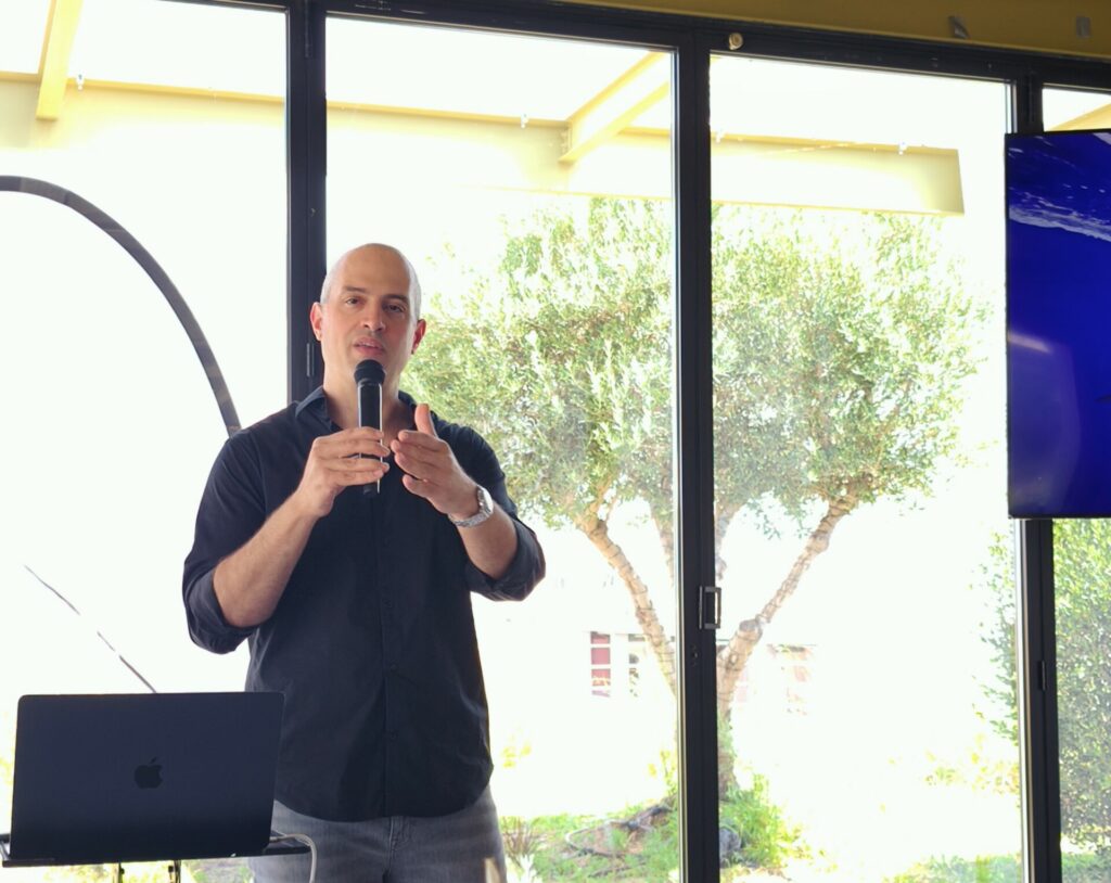 Ofir Eyal (CEO Rakuten Viber): Γιατί η Ελλάδα είναι αγορά-πιλότος για τη στρατηγική μας