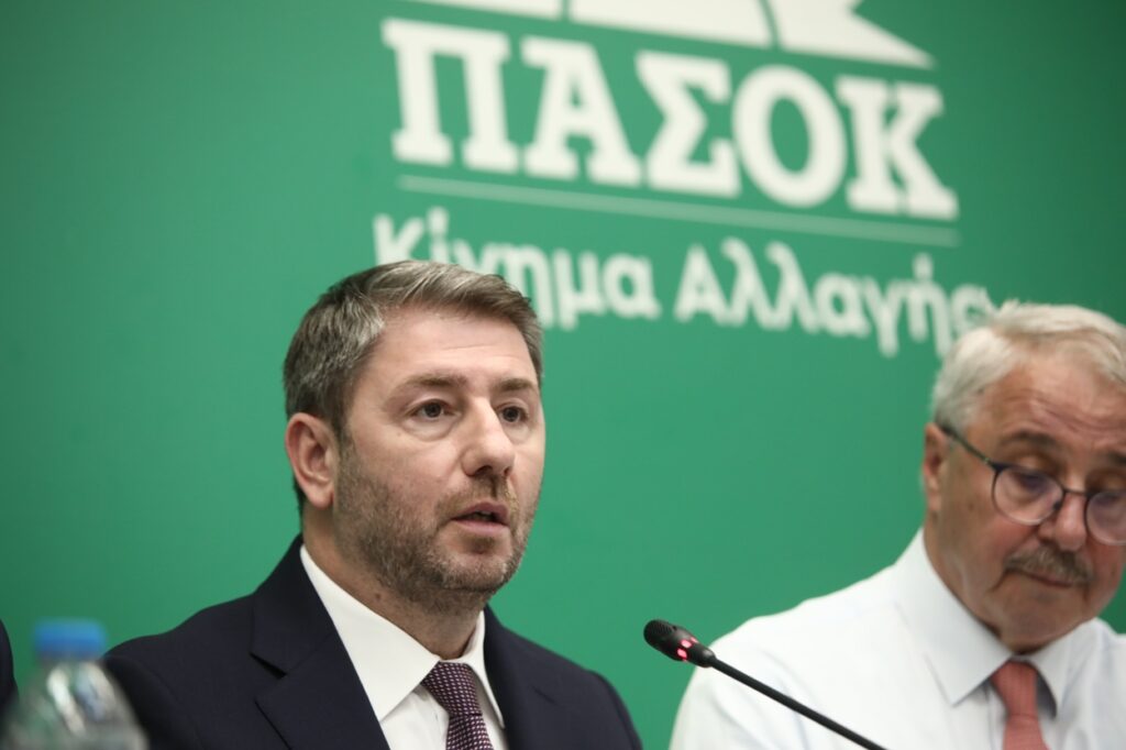 ΠΑΣΟΚ: Οι 7 προτάσεις για φθηνότερο ρεύμα σε νοικοκυριά και επιχειρήσεις