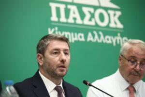 ΠΑΣΟΚ: Οι 7 προτάσεις για φθηνότερο ρεύμα σε νοικοκυριά και επιχειρήσεις