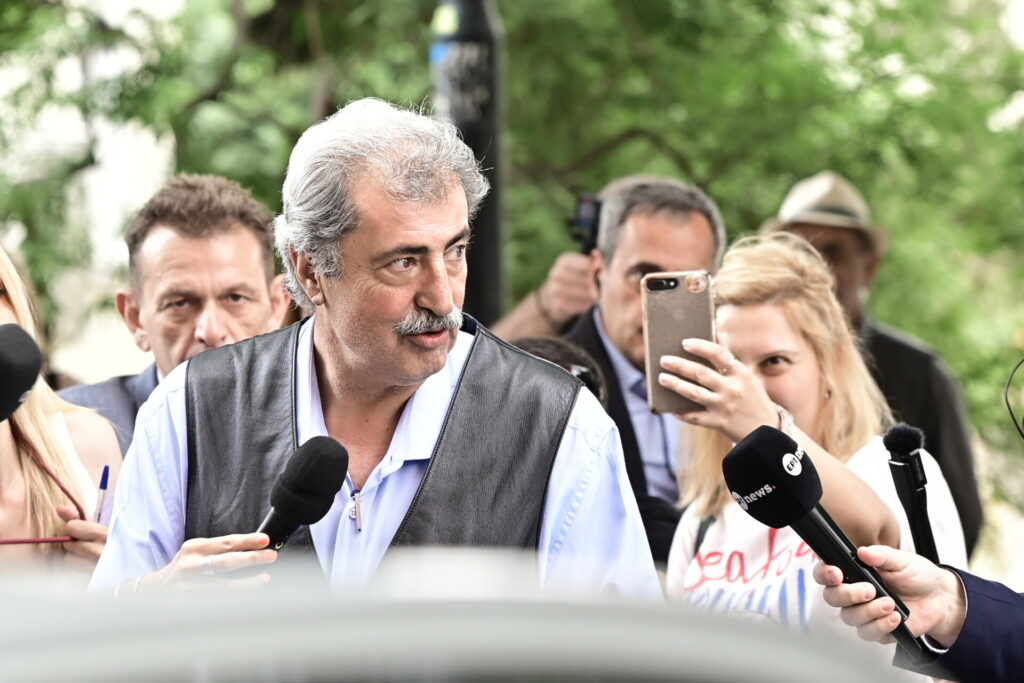Ο Πολάκης πήρε το όπλο του: Θα είμαι υποψήφιος για πρόεδρος του ΣΥΡΙΖΑ… και πολύ άργησα