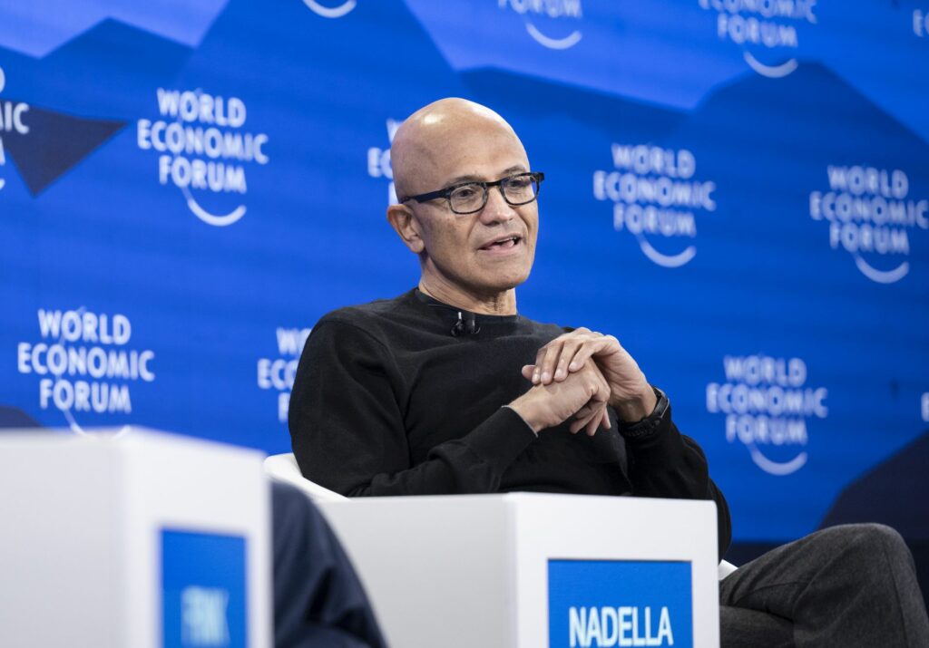 Η AI απογειώνει τη Microsoft: Άλμα 31% στα κέρδη και ρεκόρ 100 δισ. για το Azure