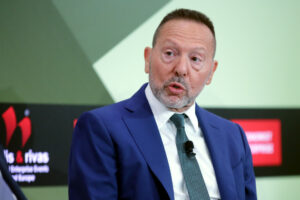 Στουρνάρας: Η ανάπτυξη δεν θα “φρενάρει” μετά το τέλος του Ταμείου Ανάκαμψης