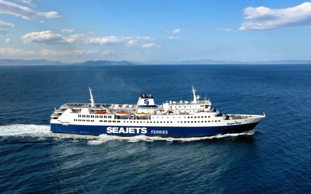 Seajets: To Superstar επιστρέφει στη Ραφήνα με καθημερινά δρομολόγια προς Άνδρο, Τήνο, Μύκονο