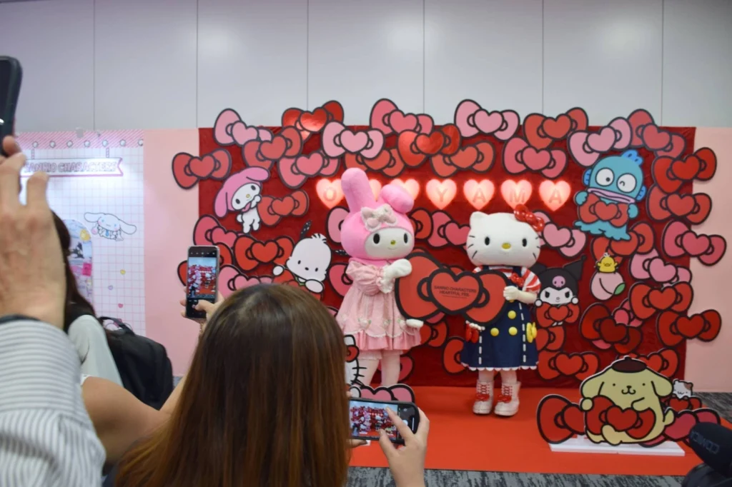 Η ιαπωνική κουλτούρα των μανιωδών συλλεκτών και fans δημιουργεί αγορά 25 δισ. δολαρίων