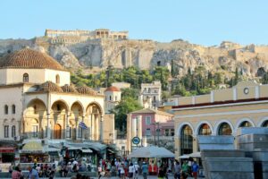Πώς ο τουρισμός άλλαξε την Αθήνα: Η πόλη που δεν αδειάζει  ποτέ