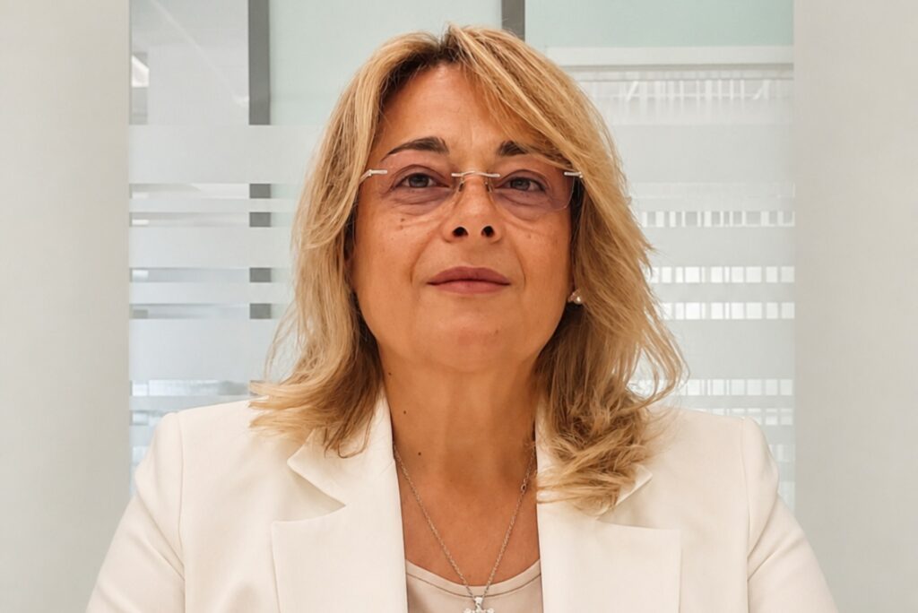 Η Ελένη Τσατσαρωνάκη, τα παξιμάδια της Κρήτης και το deal με το Elikonos