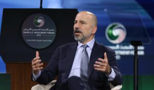 Uber: Η AI “ψαλιδίζει” θέσεις εργασίας – Νέος γύρος απολύσεων