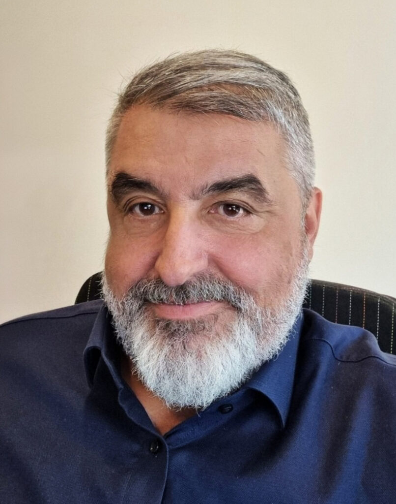 Ο Γιάννης Καραντώνης