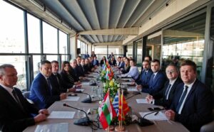 Κάθετος Διάδρομος:  “Γκάζι” για την επέκταση προς Β. Μακεδονία και Σερβία
