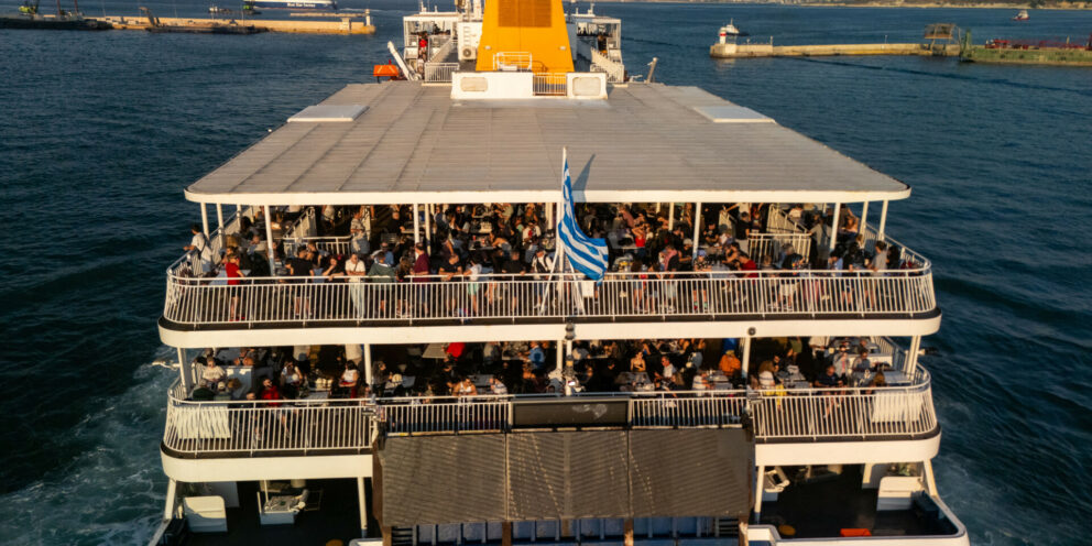 Υπερτουρισμός: Νότιο Αιγαίο και Ιόνιο στην κορυφή της Ευρώπης στις διανυκτερεύσεις ανά κάτοικο