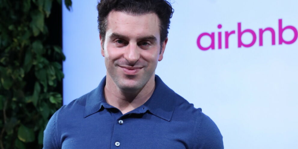 Airbnb: Προσθέτει delivery φαγητού, πλύσιμο ρούχων και ενοικίαση βρεφικού εξοπλισμού σε επιλεγμένες περιοχές