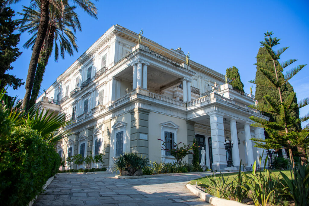 ΕΤΑΔ: Διαγωνισμός για την αποκατάσταση του Αχιλλείου στην Κέρκυρα