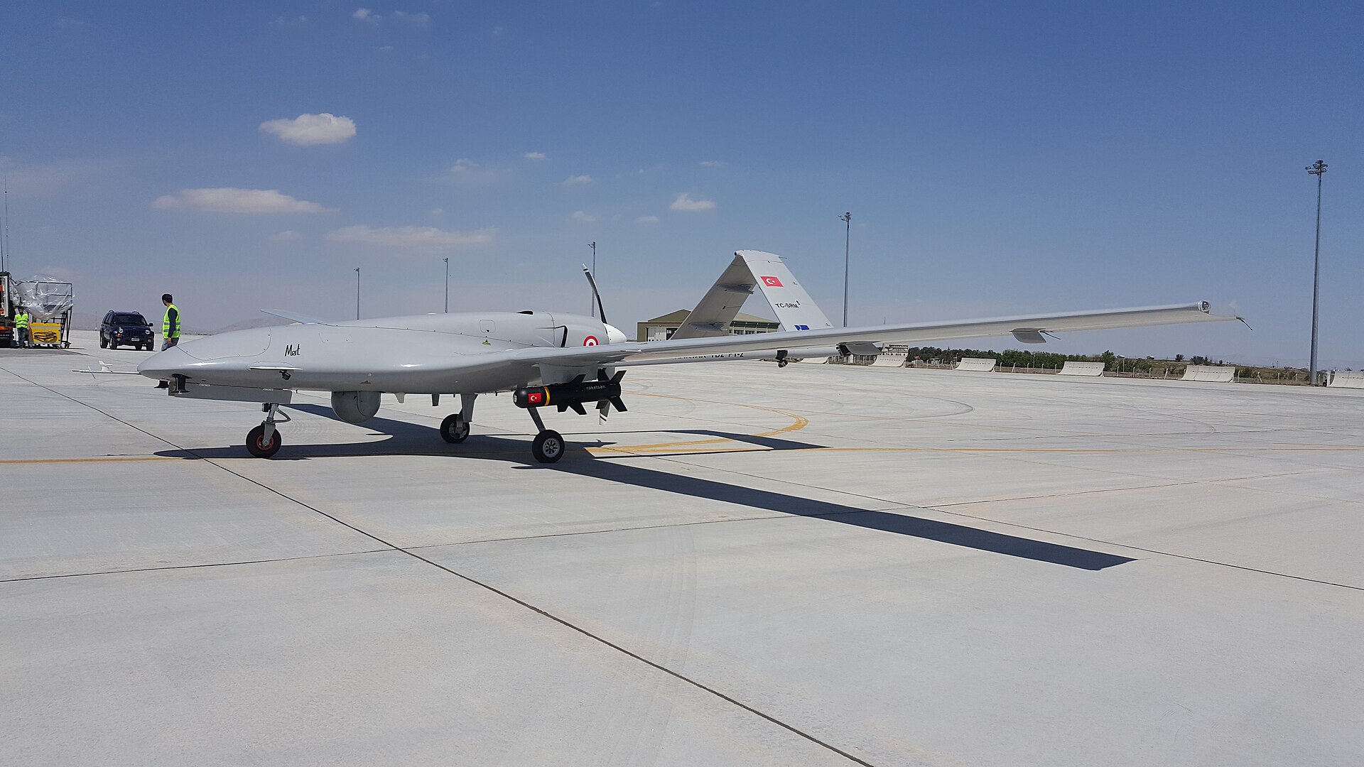 To τουρκικό drone Bayraktar TB-2