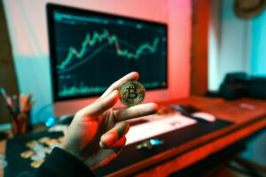 Bitcoin: Έσπασε το φράγμα των 80.000 δολαρίων, τι τροφοδοτεί το νέο ράλι