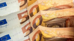 Eπιδόματα ΟΠΕΚΑ Αυγούστου: Τι ώρα ξεκινούν σήμερα οι πληρωμές