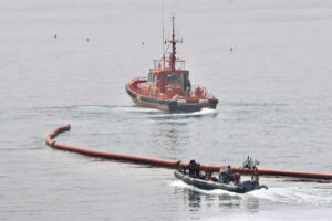 Ισπανία: Τοποθετεί πλωτό φράγμα 500 μέτρων στη Θέουτα μετά την τραγωδία με τους μετανάστες