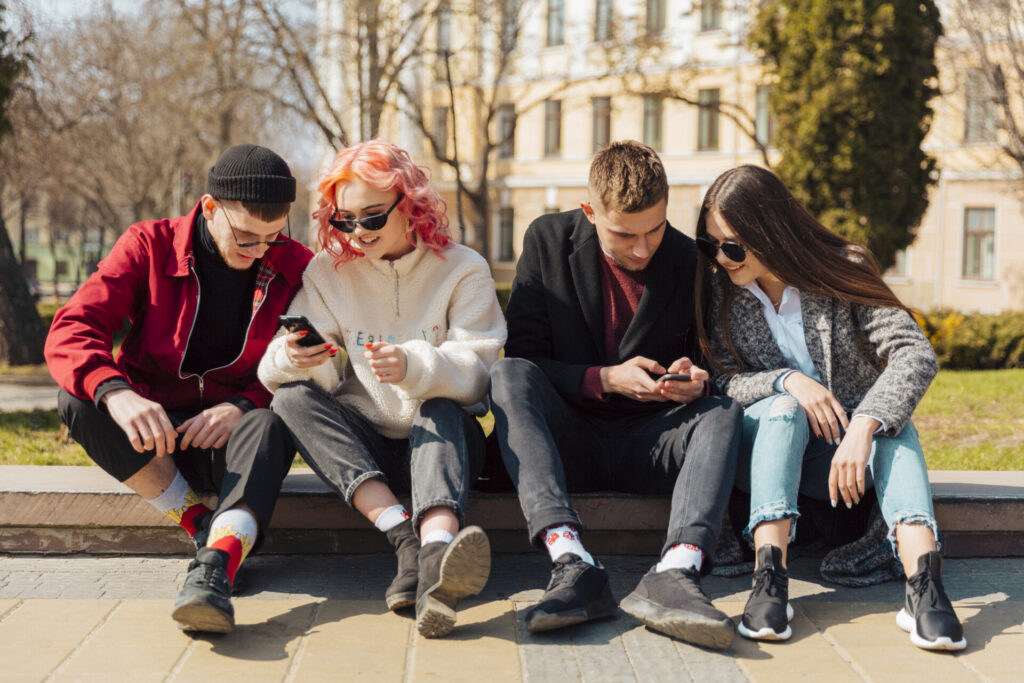 BofA: Η Generation Z καταγράφει το χαμηλότερο ποσοστό αποταμίευσης και επιμένει στην κατανάλωση