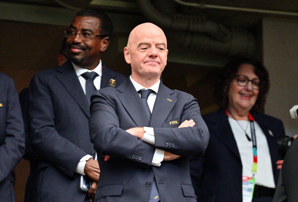 FIFA: Χάνει τη στήριξη και από Σερβία, Σουηδία ο Ινφαντίνο