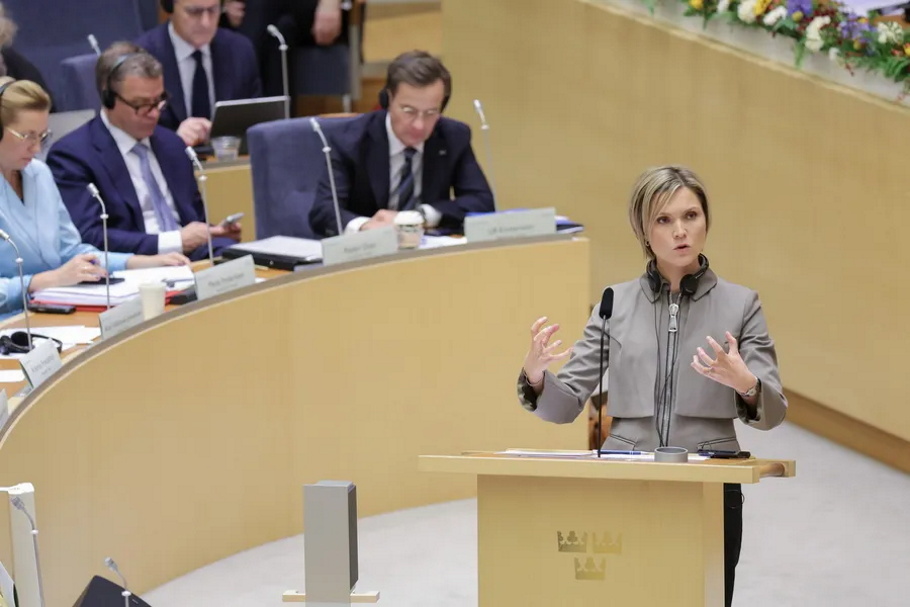 Ισλανδία: Σε σκληρό μπρά ντε φέρ εξελίσσεται το δημοψήφισμα – Ο παράγοντας Τραμπ