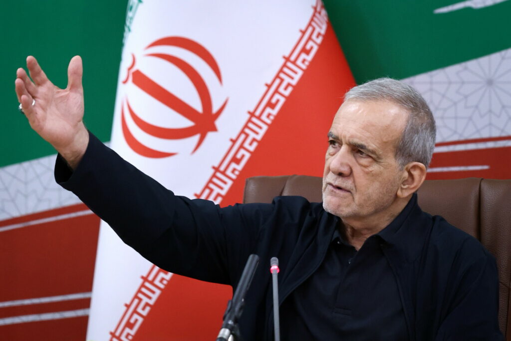 Ιράν κατά ΗΠΑ: “Η συμφωνία Σ. Αραβίας, Τουρκίας και Πακιστάν δείχνει αλλαγή αντίληψης, η ασφάλεια στην περιοχή δεν αγοράζεται από ψεύτικους μεσίτες”
