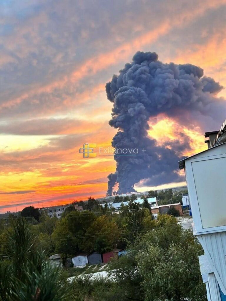 Σφοδρά ουκρανικά πλήγματα: Στόχοι ο 2ος μεγαλύτερος ρωσικός κολοσσός ηλεκτρονικού εμπορίου και διυλιστήρια