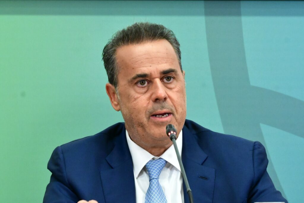 Παπασταύρου: Με τα τρία Ειδικά Χωροταξικά ολοκληρώνουμε μια μεγάλη μεταρρύθμιση