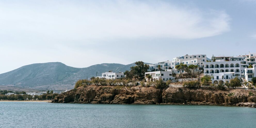 Ο προβληματισμός των ξενοδόχων για τον αντίκτυπο των πυρκαγιών στον τουρισμό