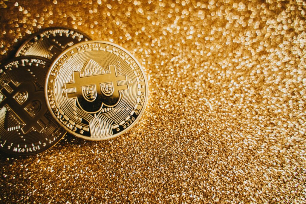 Bitcoin: Ξεπέρασε τα 77.000 δολάρια, οι 3 καταλύτες του ράλι