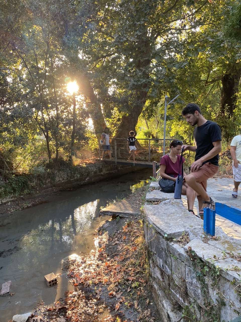 Πηγές Αρμένων Αποκoρώνου