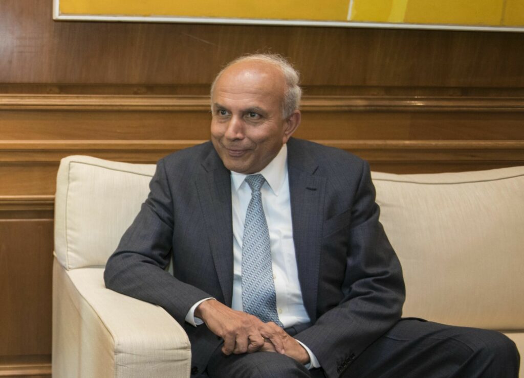 Ο βραχίονας εστίασης της Fairfax, τι είναι πραγματικά η Recipe Unlimited