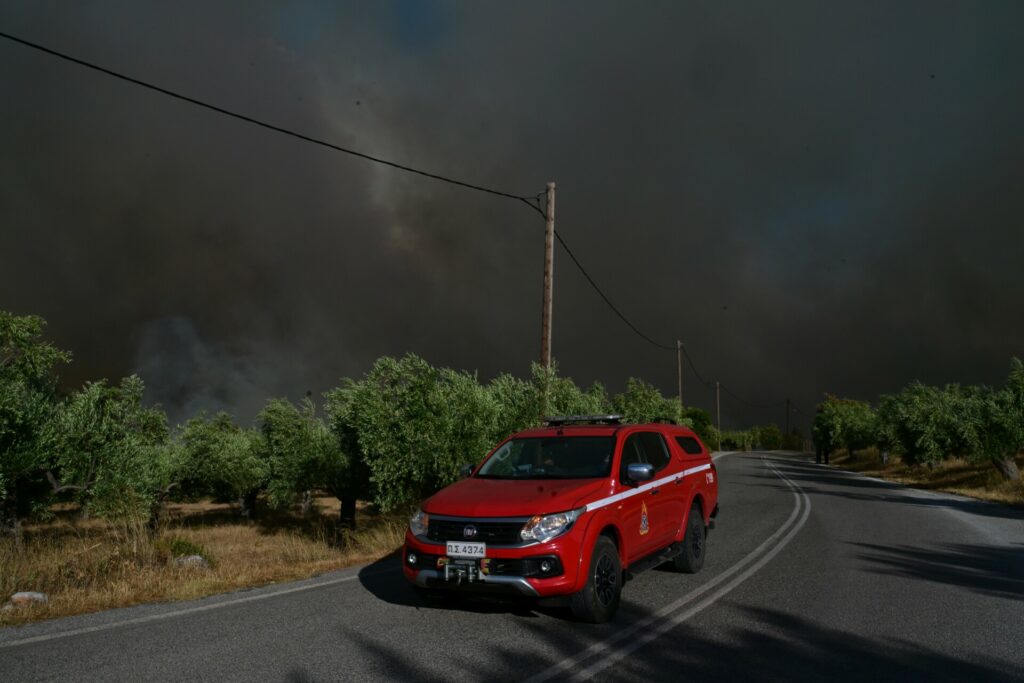Πυρκαγιά στο Πόρτο Γερμενό, 2η μέρα, ©ΤΑΤΙΑΝΑ ΜΠΟΛΑΡΗ/EUROKINISS