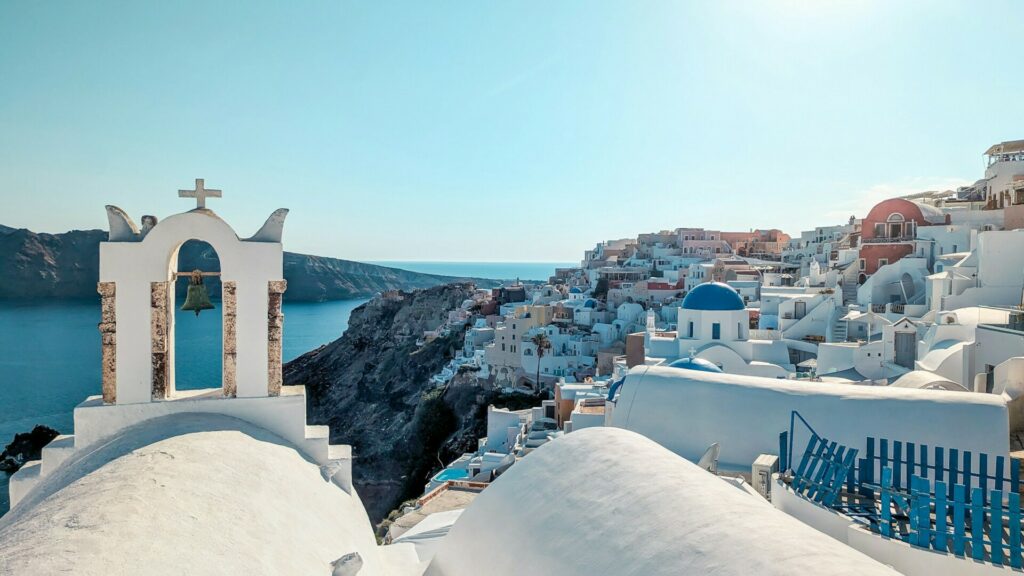 Τι χρώμα είχαν τα σπίτια στα νησιά των Κυκλάδων πριν επιβληθεί το άσπρο – Η άγνωστη ιστορία