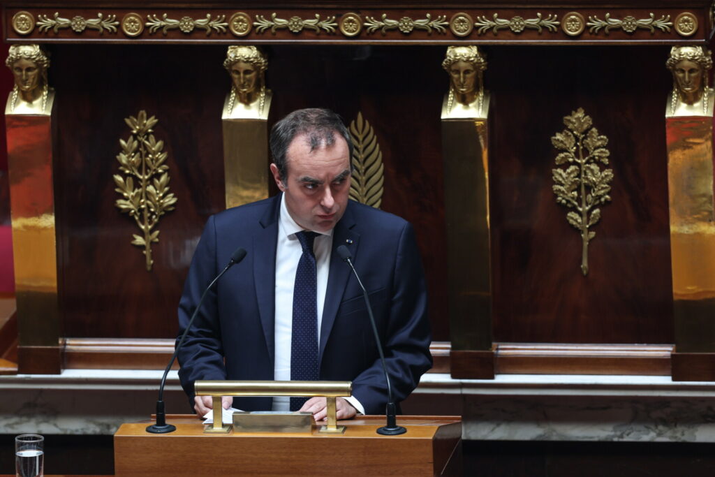 Γαλλία: Ομόλογα και χρέος στέλνουν σήμα κινδύνου πριν από τις προεδρικές εκλογές