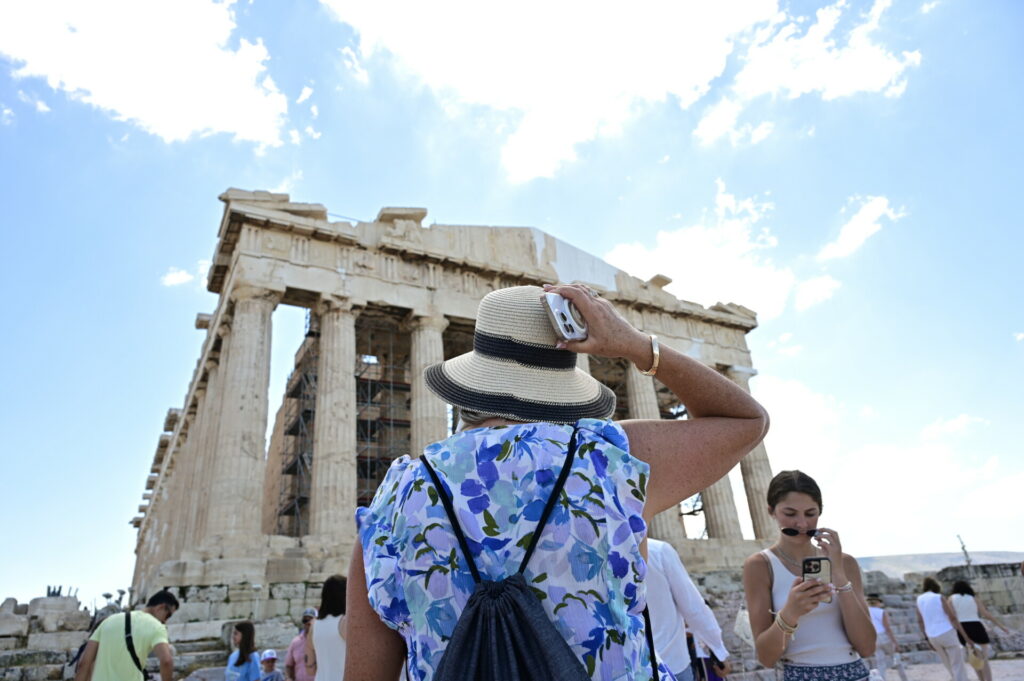 Τουρισμός: Γιατί οι Αμερικανοί γίνονται η “χρυσή” αγορά της Ελλάδας