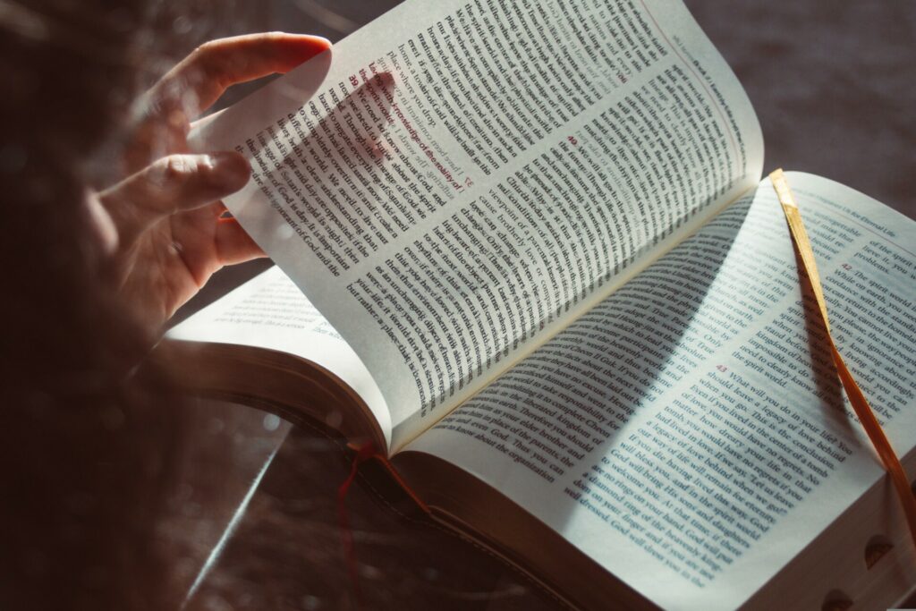 Voucher βιβλίων ΔΥΠΑ: Ανακοινώθηκαν οι προσωρινοί δικαιούχοι, το ποσό της έκπτωσης