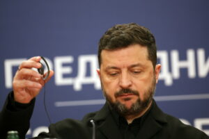 Η Ουκρανία διέκοψε τα πλήγματα σε πλοία στη Μαύρη Θάλασσα μετά από αίτημα του Βανς