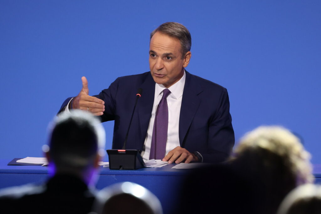 Μητσοτάκης: Αυτοδυναμία η μόνη λύση, κανένα απολύτως περιθώριο συνεννόησης με Σαμαρά, να σκεφτεί την υστεροφημία του – Live η συνέντευξη στη ΔΕΘ