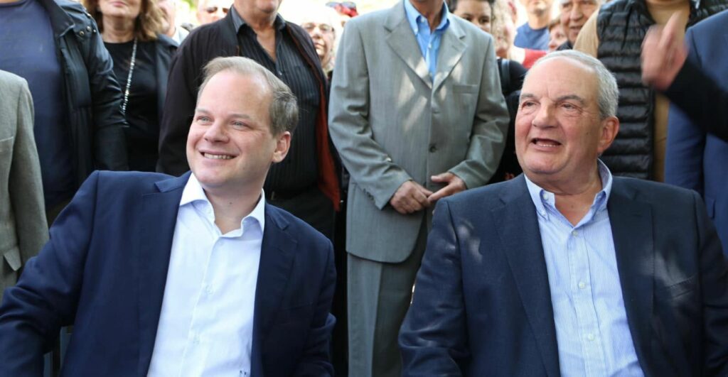 Το πέσιμο στον Μητσοτάκη από τους Καραμανλήδες, το βουβό κύμα που δεν πιάνουν οι δημοσκοπήσεις, οι βεντέτες των δελφίνων και οι απειλές του ψηλού