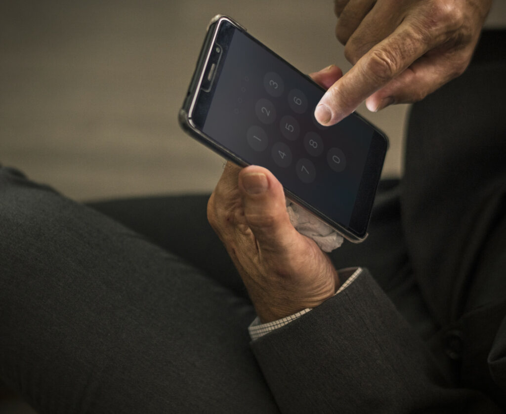 Πώς Apple και Samsung θα αχρηστεύουν τα κλεμμένα κινητά