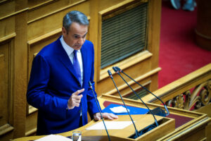 Συνταγματική Αναθεώρηση: Πυρά Μητσοτάκη κατά της αντιπολίτευσης για ακοστολόγιστες υποσχέσεις