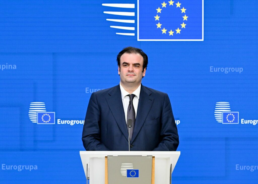Πιερρακάκης στη Handelsblatt: Τα υγιή οικονομικά είναι υπαρξιακής σημασίας