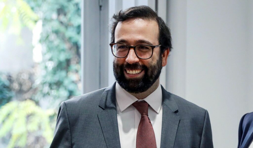 ΔΝΤ: Οι επικρίσεις στον Τραμπ που “έκαψαν” τον Ρικάρντο Ρέις