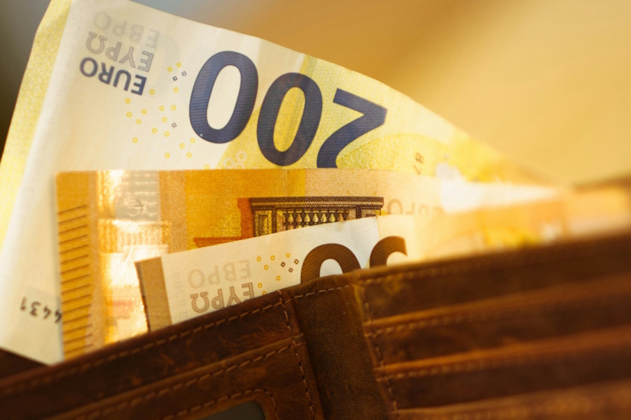 Τα ψιλά γράμματα της ρύθμισης των 120 δόσεων – Ποιοι μπαίνουν, τι κερδίζουν και πότε τη χάνουν
