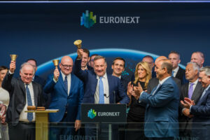 Γιατί οι Έλληνες εφοπλιστές “δένουν” στο Euronext Athens