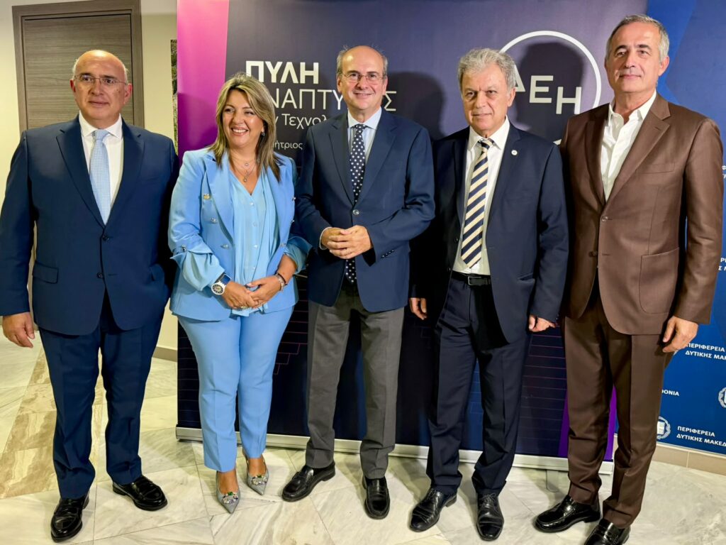 Χατζηδάκης: Εμβληματική επένδυση το data center ΔΕΗ-Amazon στην Κοζάνη