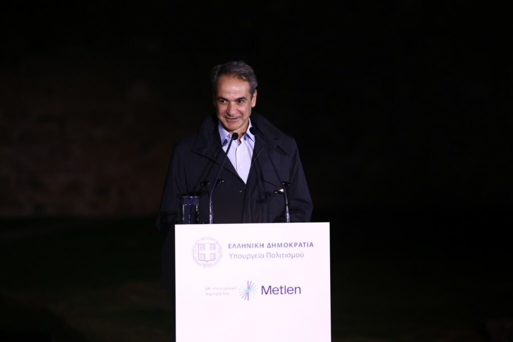 Θεσσαλονίκη: Ο νέος φωτισμός του Λευκού Πύργου και το μήνυμα Μητσοτάκη για την πόλη