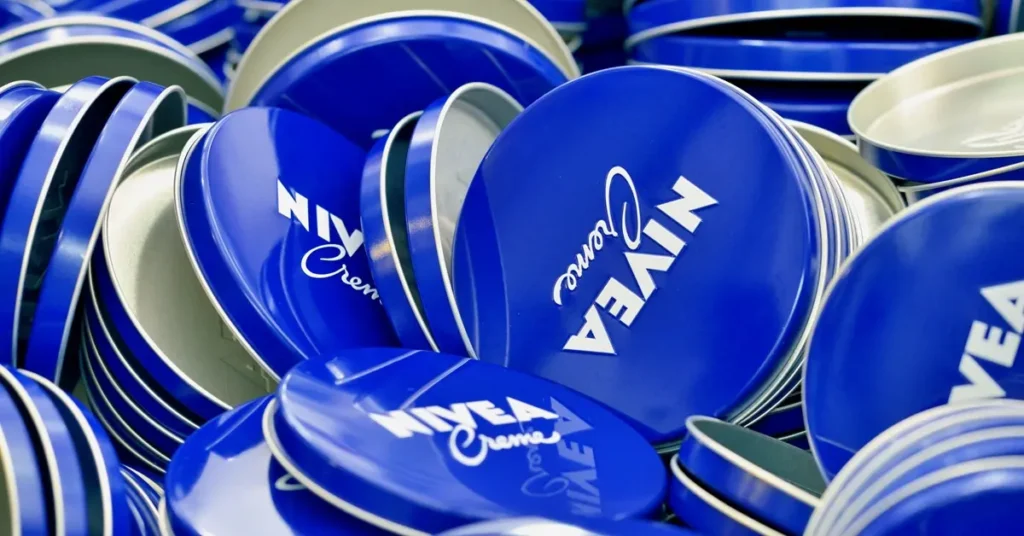 Nivea: Η διεθνής υποχώρηση και η διαφορετική εικόνα της Beiersdorf στην Ελλάδα